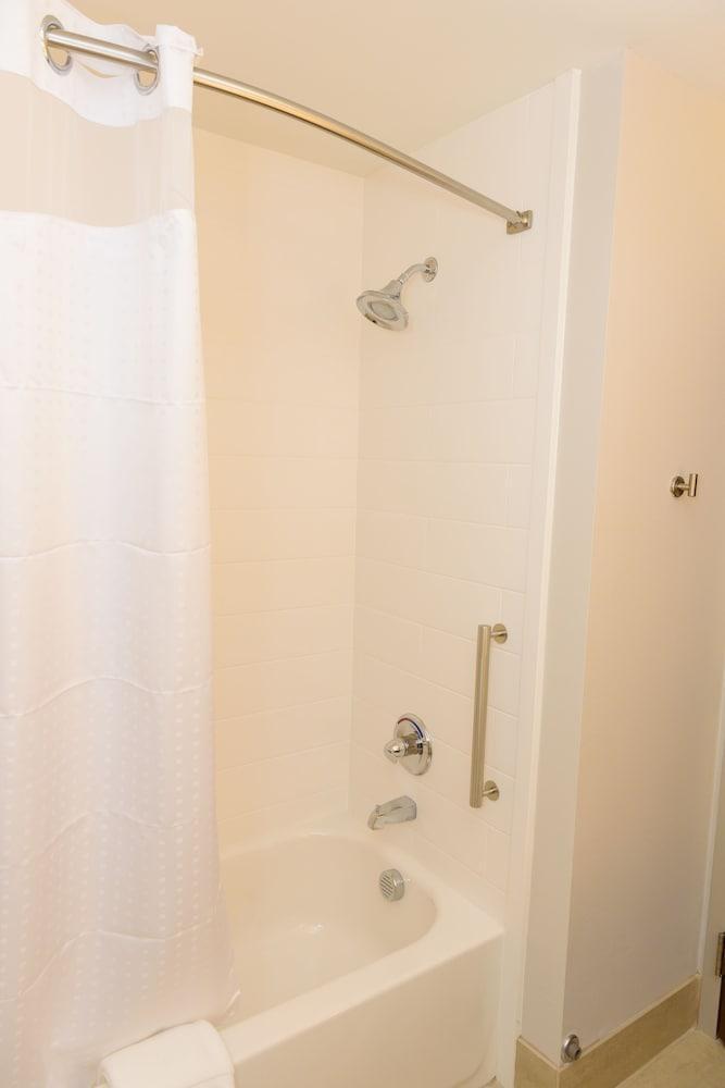 Holiday Inn Express & Suites Mckinney - Frisco East By Ihg Eksteriør billede