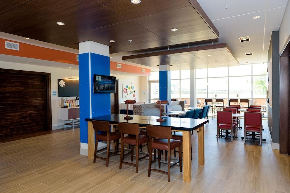 Holiday Inn Express & Suites Mckinney - Frisco East By Ihg Eksteriør billede