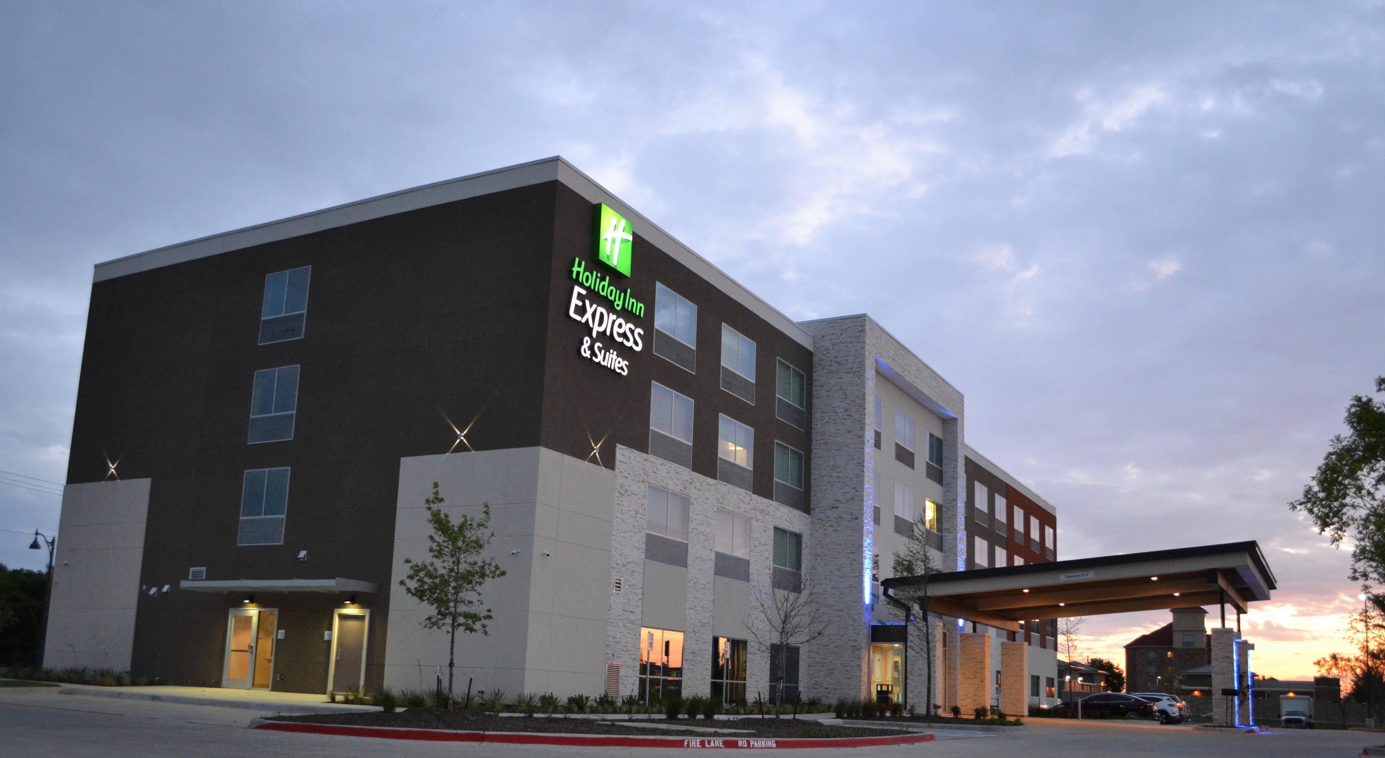 Holiday Inn Express & Suites Mckinney - Frisco East By Ihg Eksteriør billede