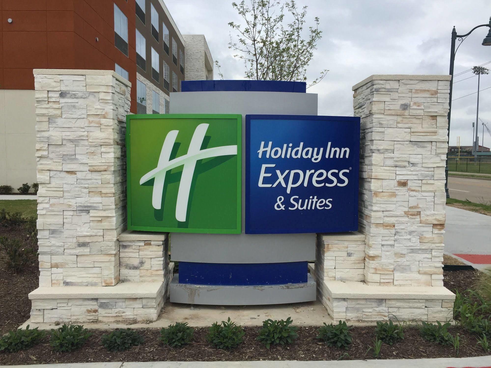 Holiday Inn Express & Suites Mckinney - Frisco East By Ihg Eksteriør billede